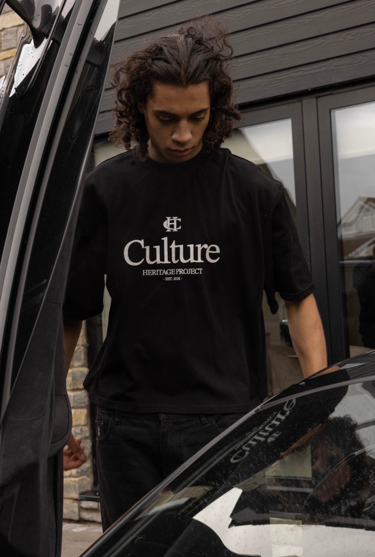 Culture Heritage - Souvenir Cropped Tee | Black